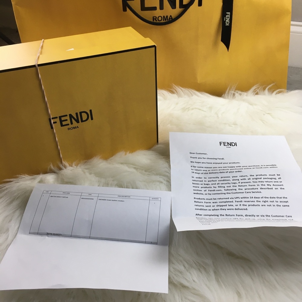 FENDI MINIMALIST BUCKLED SNEAKERS SIZE 40 NWT - Picture 3 of 6